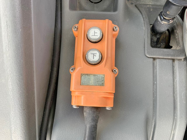 三菱ふそうファイターミキサー車（コンクリートミキサー）増トン（6t・8t）[写真38]