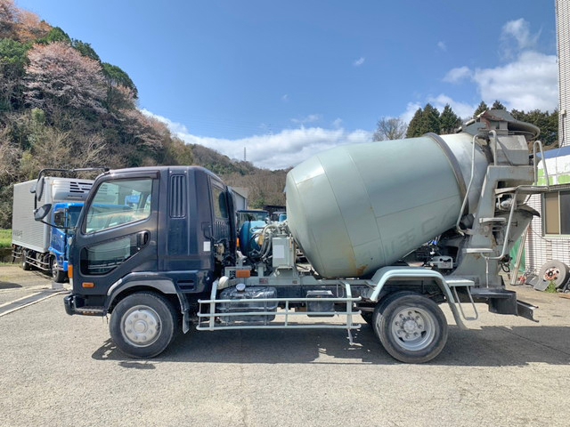 三菱ふそうファイターミキサー車（コンクリートミキサー）増トン（6t・8t）[写真05]
