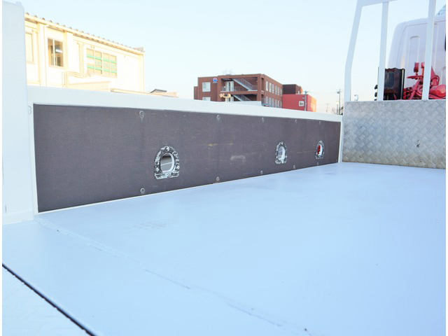 三菱ふそうキャンターユニック3段小型（2t・3t）[写真17]