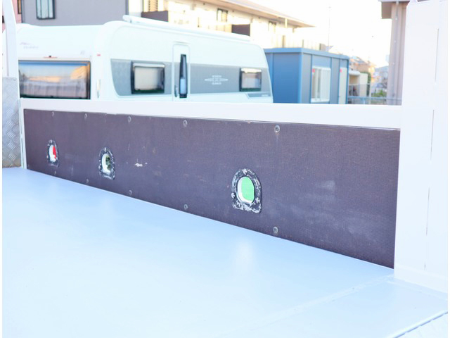 三菱ふそうキャンターユニック3段小型（2t・3t）[写真18]