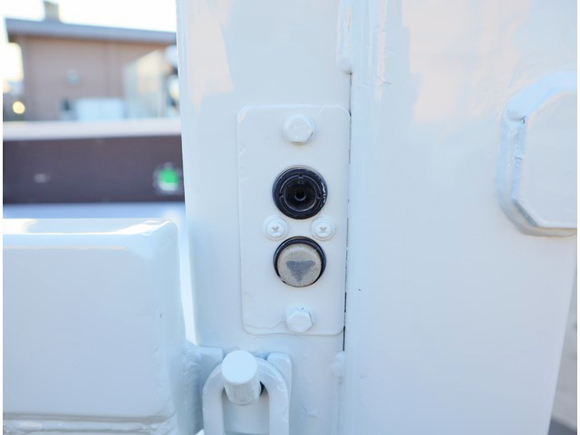 三菱ふそうキャンターユニック3段小型（2t・3t）[写真24]