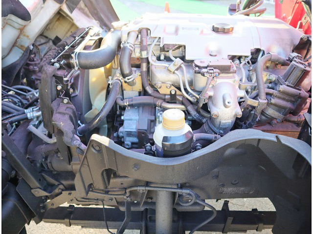 三菱ふそうキャンターユニック3段小型（2t・3t）[写真33]