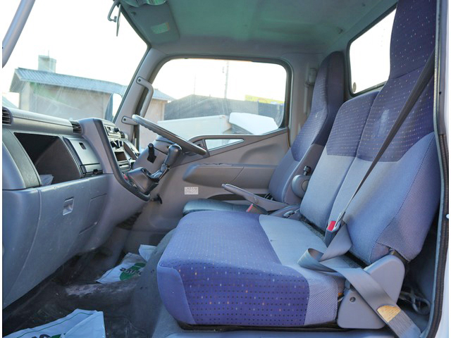 三菱ふそうキャンターユニック3段小型（2t・3t）[写真35]