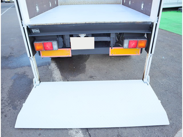 三菱ふそうキャンターユニック3段小型（2t・3t）[写真09]