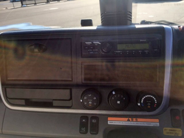 三菱ふそうキャンターセーフティローダー小型（2t・3t）[写真19]