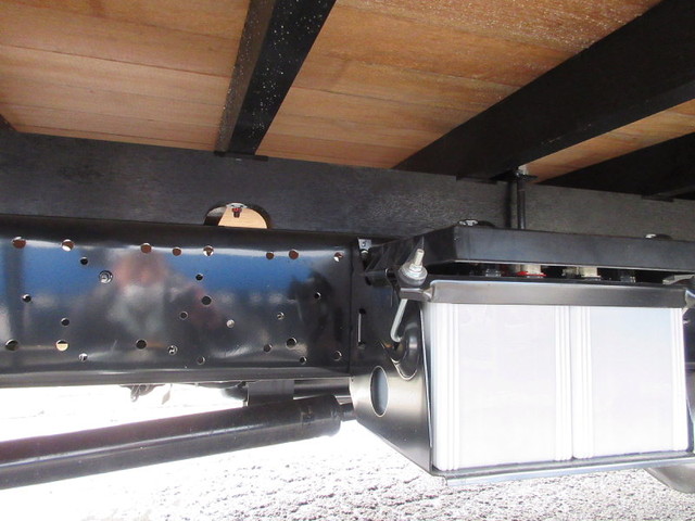 三菱ふそうファイターアルミブロック中型（4t）[写真10]