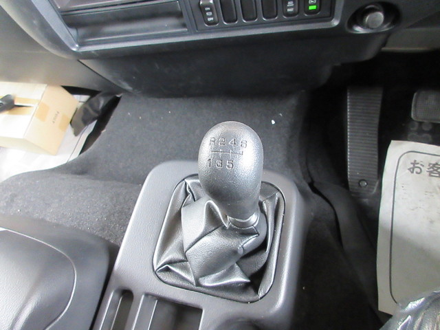 三菱ふそうファイターアルミブロック中型（4t）[写真20]