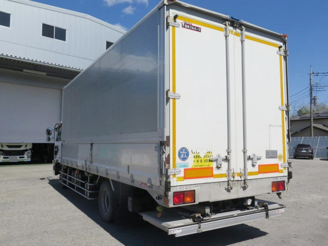 UDトラックスコンドルパネルウイング増トン（6t・8t）[写真02]