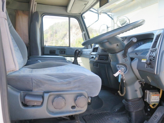 UDトラックスコンドルパネルウイング増トン（6t・8t）[写真27]