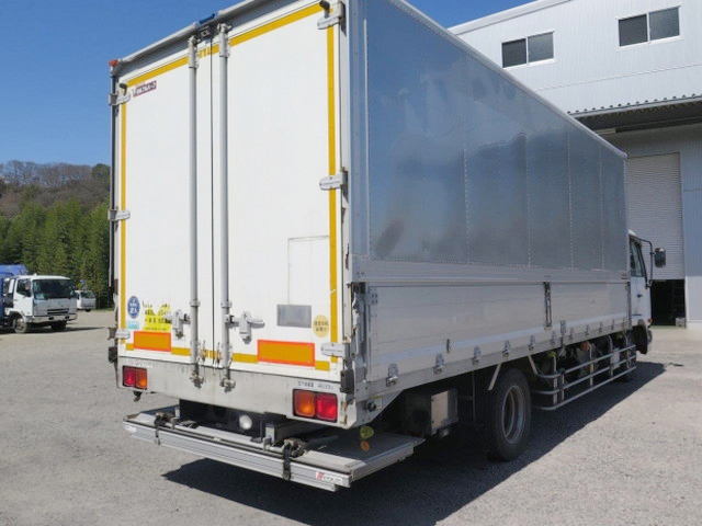 UDトラックスコンドルパネルウイング増トン（6t・8t）[写真04]