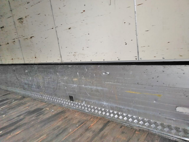 日野レンジャーアルミウイング増トン（6t・8t）[写真12]