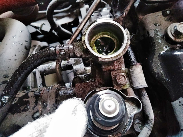 三菱ふそうファイターユニック4段中型（4t）[写真19]