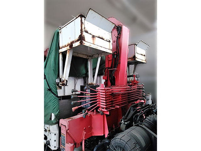 三菱ふそうファイターユニック4段中型（4t）[写真06]