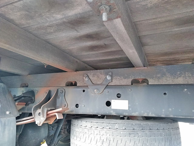 日野レンジャー平ボディ中型（4t）[写真15]