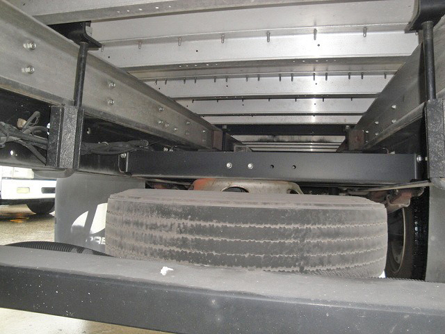 三菱ふそうファイターアルミウイング中型（4t）[写真23]