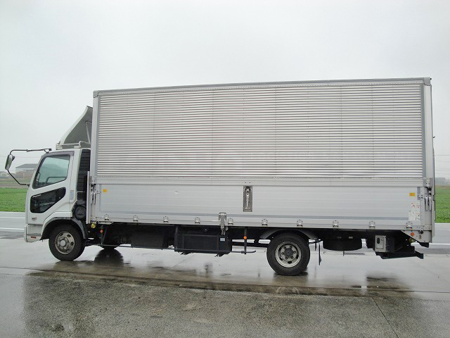 三菱ふそうファイターアルミウイング中型（4t）[写真08]