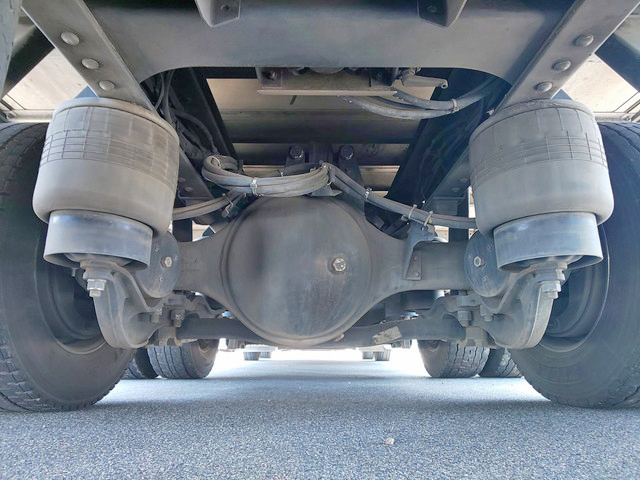 UDトラックスクオンアルミウイング大型（10t）[写真17]