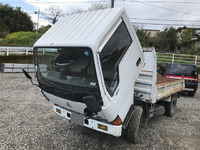 三菱ふそうキャンターダンプ小型（2t・3t）[写真05]