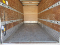 いすゞエルフアルミバン小型（2t・3t）[写真10]