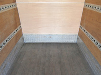 いすゞエルフアルミバン小型（2t・3t）[写真11]