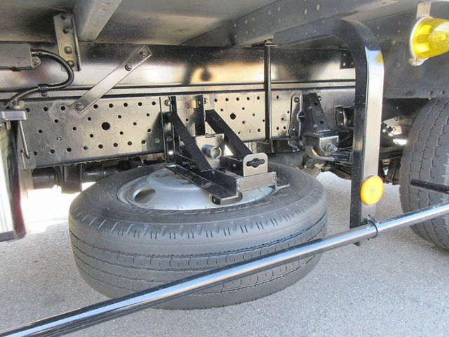 いすゞエルフアルミバン小型（2t・3t）[写真23]