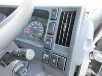 いすゞエルフアルミバン小型（2t・3t）[写真32]