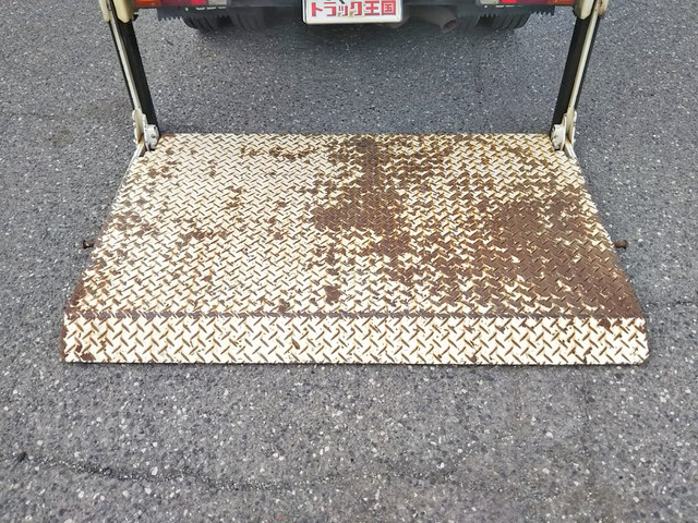 三菱ふそうキャンター平ボディ小型（2t・3t）[写真14]