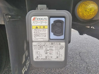 三菱ふそうキャンター平ボディ小型（2t・3t）[写真16]