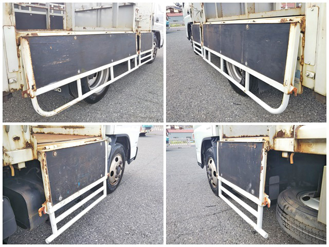 三菱ふそうキャンター平ボディ小型（2t・3t）[写真18]