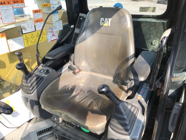 CATユンボ（バックホー）[写真14]