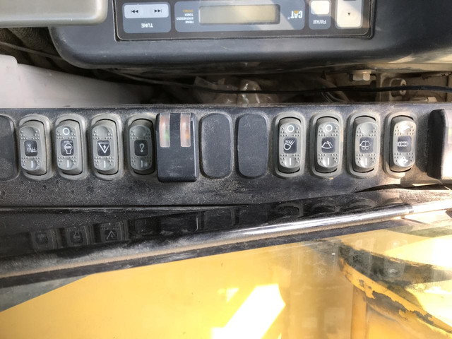 CATユンボ（バックホー）[写真17]