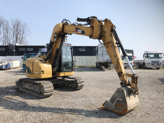 CATユンボ（バックホー）[写真03]