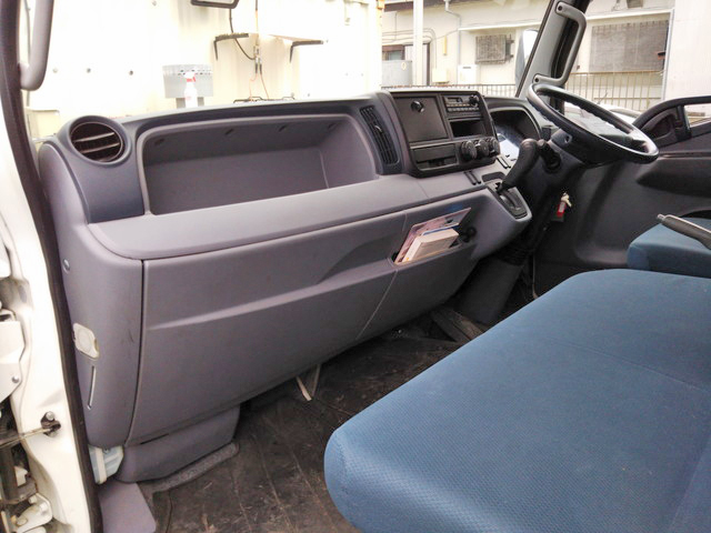 三菱ふそうキャンターオープントップバン小型（2t・3t）[写真26]