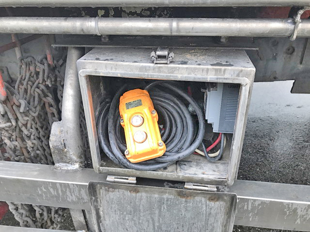 日野プロフィア家畜運搬車大型（10t）[写真12]