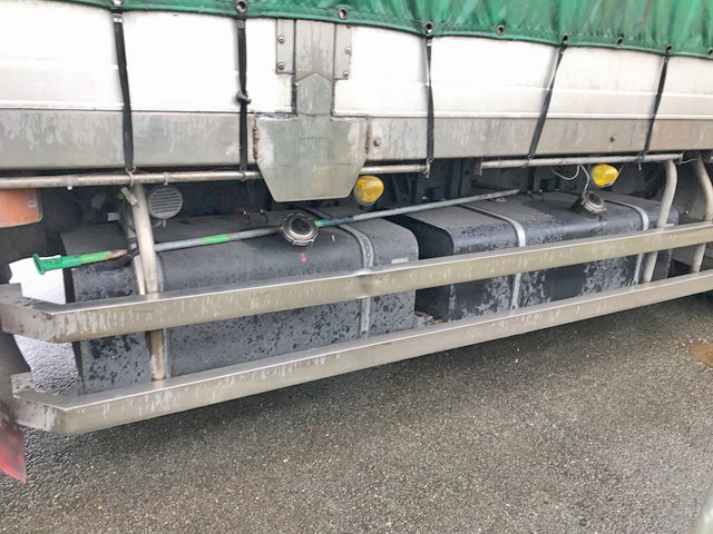 日野プロフィア家畜運搬車大型（10t）[写真15]
