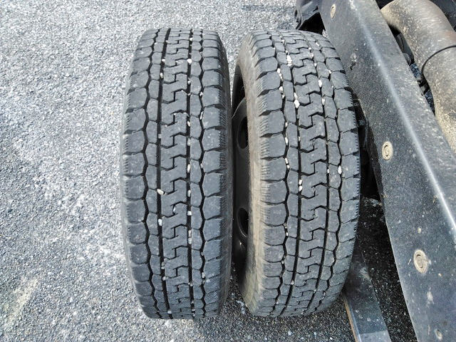 三菱ふそうキャンターダンプ小型（2t・3t）[写真17]