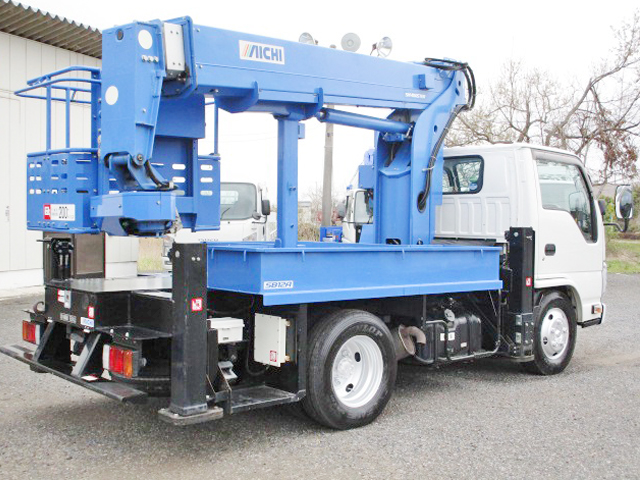 UDトラックスアトラス高所作業車小型（2t・3t）[写真02]