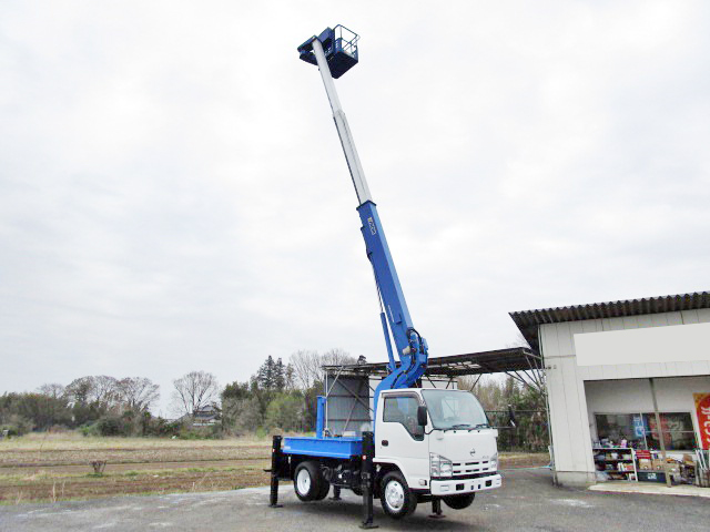 UDトラックスアトラス高所作業車小型（2t・3t）[写真04]