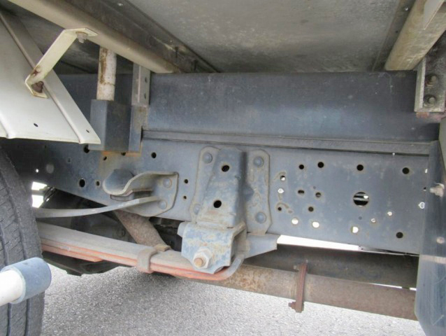 いすゞエルフアルミバン小型（2t・3t）[写真20]