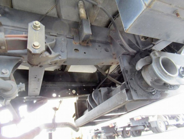 いすゞエルフアルミバン小型（2t・3t）[写真22]