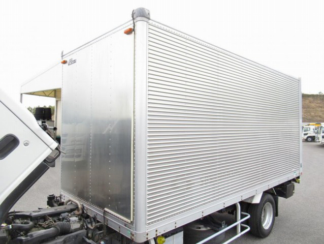 いすゞエルフアルミバン小型（2t・3t）[写真27]