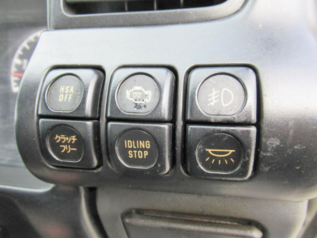 いすゞエルフアルミバン小型（2t・3t）[写真40]