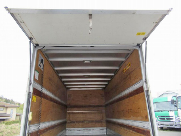 いすゞエルフアルミバン小型（2t・3t）[写真08]