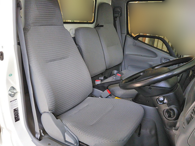 トヨタトヨエース平ボディ小型（2t・3t）[写真21]