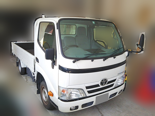 トヨタトヨエース平ボディ小型（2t・3t）[写真03]