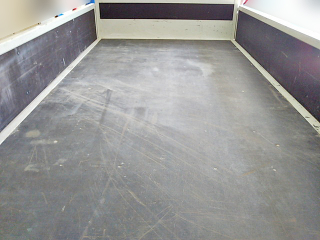 トヨタトヨエース平ボディ小型（2t・3t）[写真08]