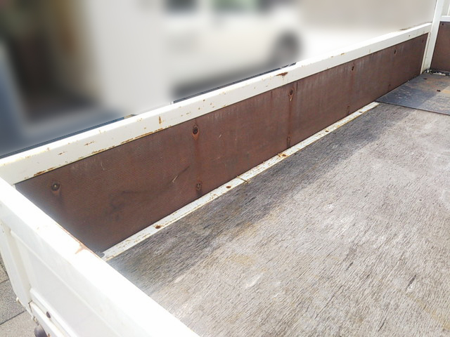 いすゞエルフ平ボディ小型（2t・3t）[写真09]