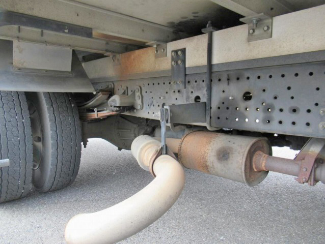 いすゞフォワード冷凍車（冷蔵車）中型（4t）[写真21]