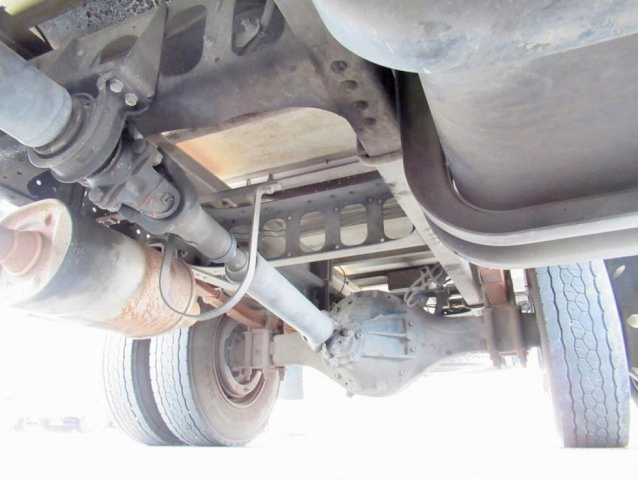 いすゞフォワード冷凍車（冷蔵車）中型（4t）[写真25]