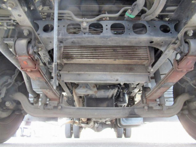 いすゞフォワード冷凍車（冷蔵車）中型（4t）[写真28]